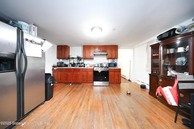 $799,000 | 76 Simonson Avenue | Mariners Harbor