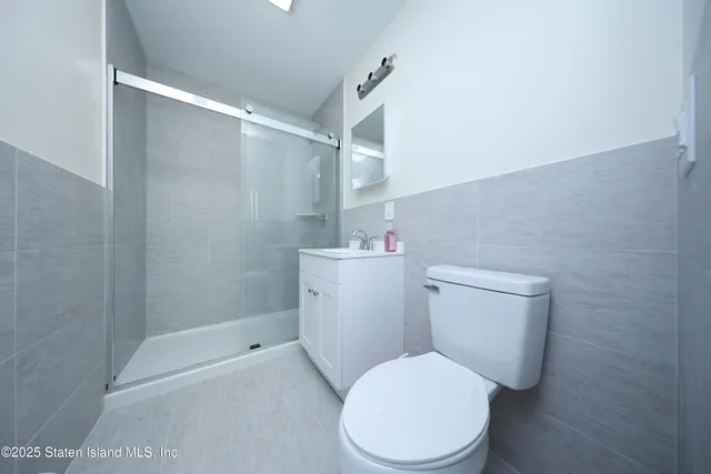 $799,000 | 76 Simonson Avenue | Mariners Harbor