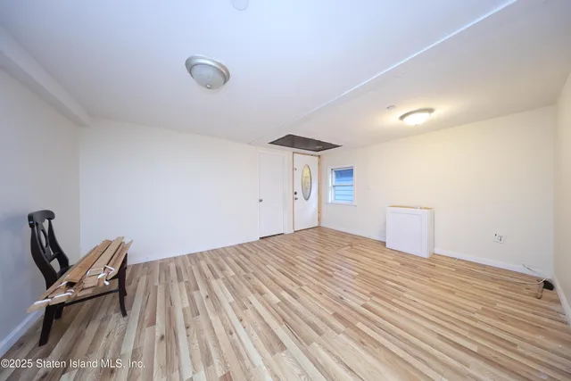 $799,000 | 76 Simonson Avenue | Mariners Harbor