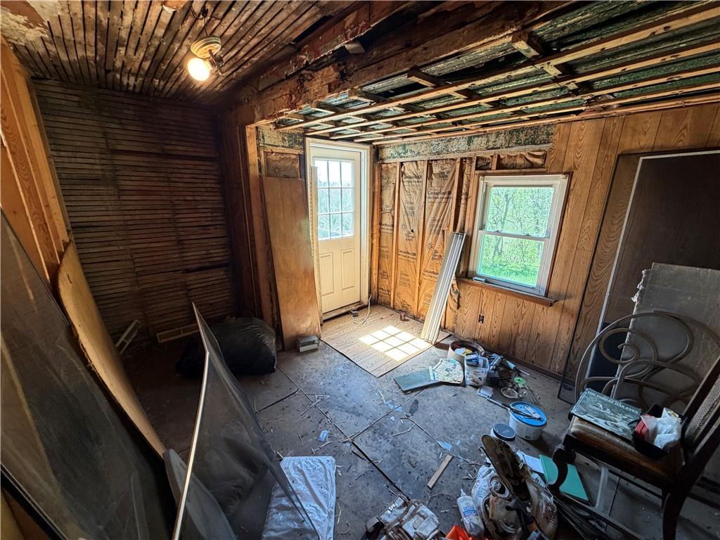 213 Gates Road Adah, PA 15410 - Photo 7 of 16 Gallery Image 7