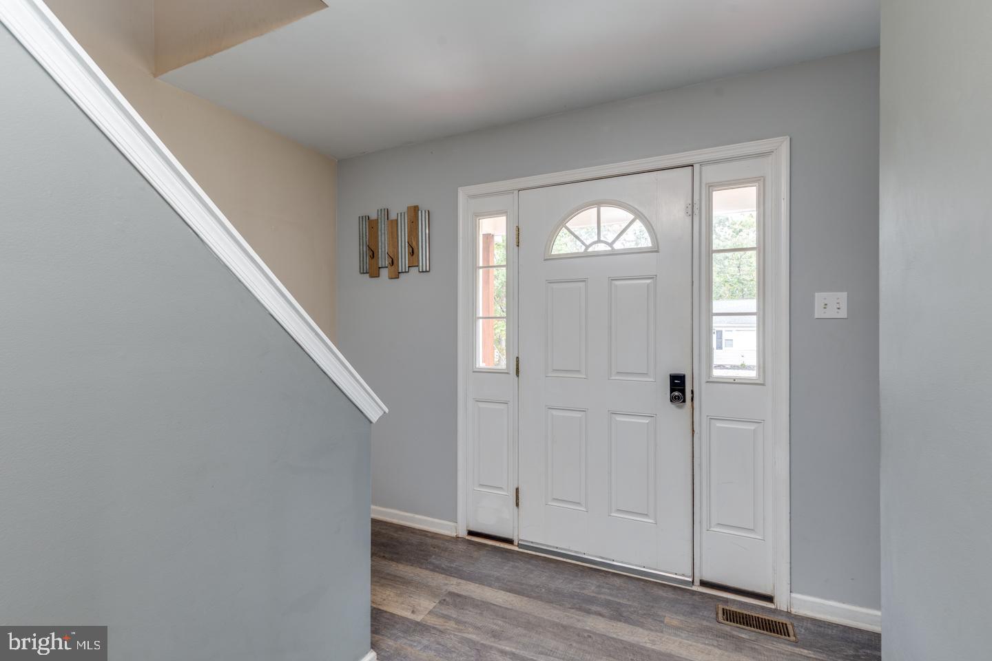 33 Laurel Road Millville, NJ 08332 - Photo 5 of 37 a view of front door with entryway