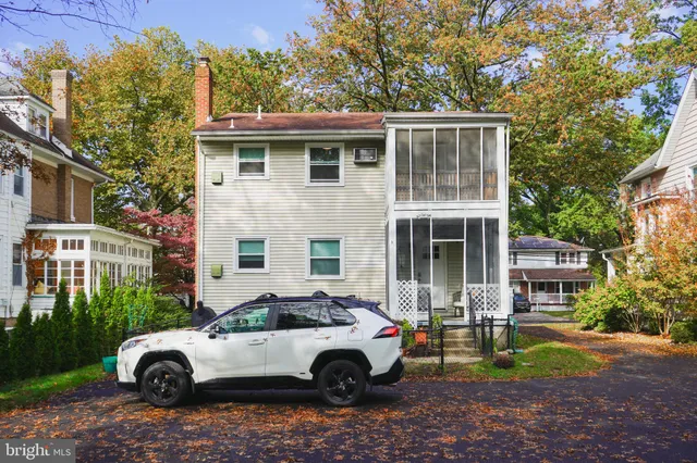 $1,800 | 414 Lees Avenue, Unit B, Collingswood, NJ 08108