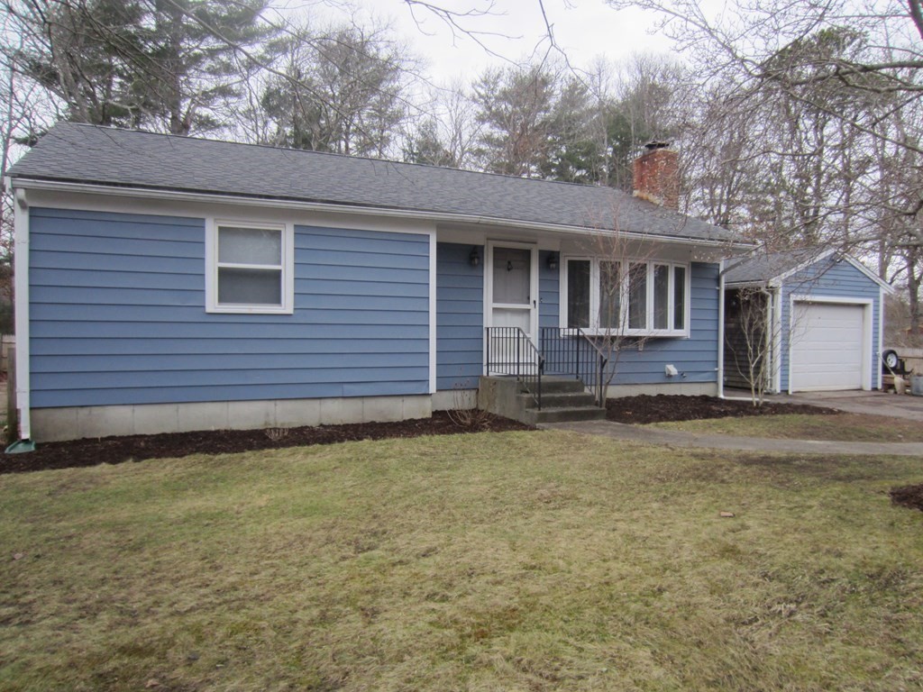 41 Cromesett Road Wareham, MA 02571 - Photo 1 of 11 Gallery Image 1