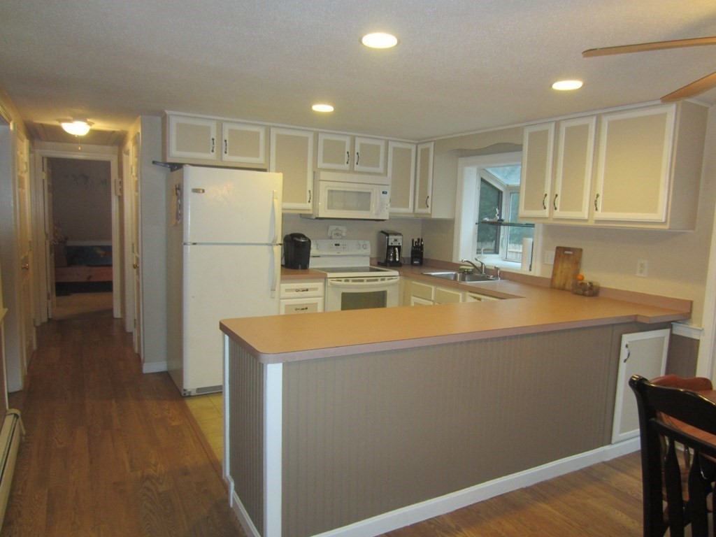 41 Cromesett Road Wareham, MA 02571 - Photo 3 of 11 Gallery Image 3