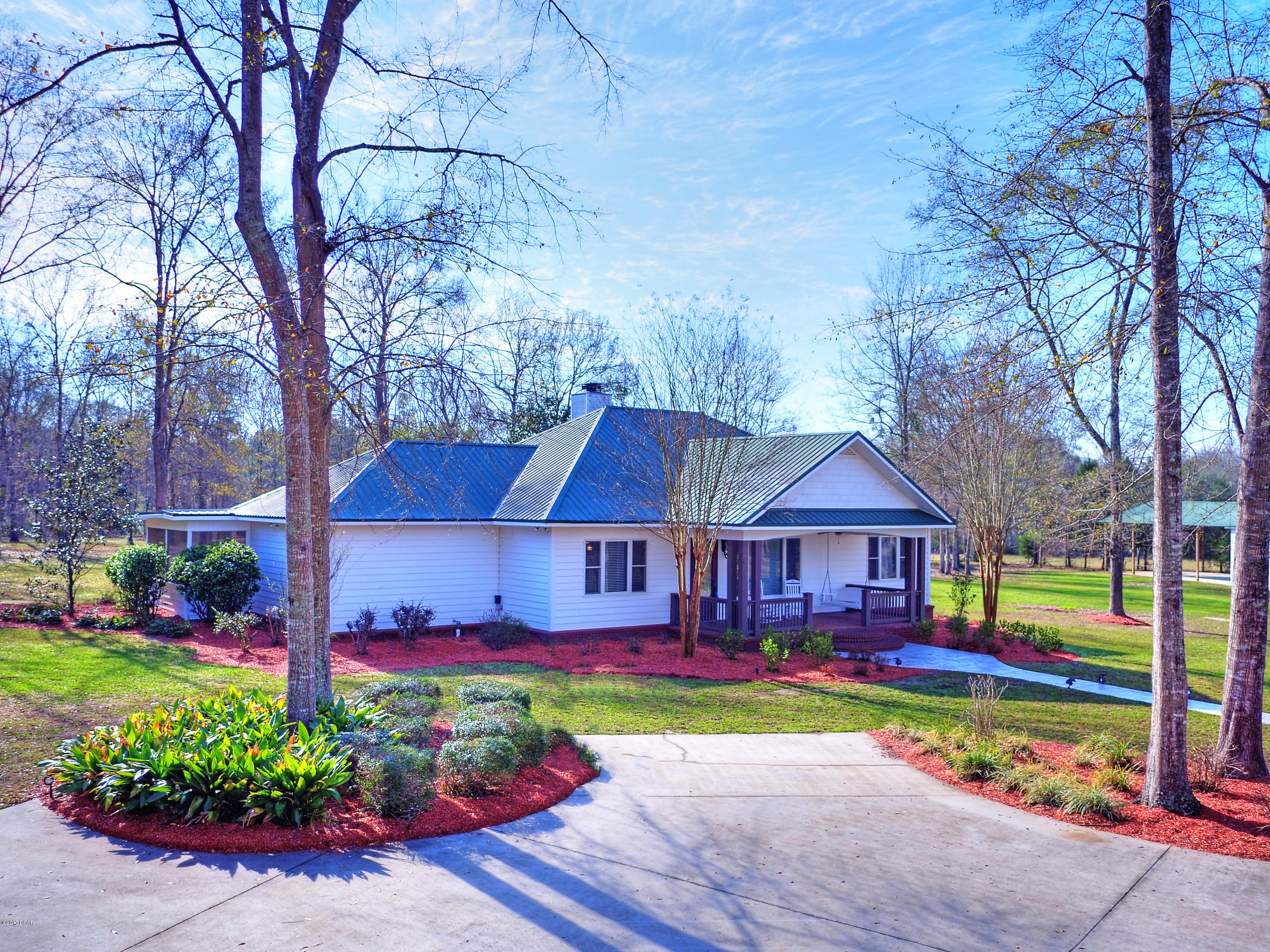2877 Bruner Dairy Road Vernon, FL 32462 - Photo 9 of 100 Gallery Image 9