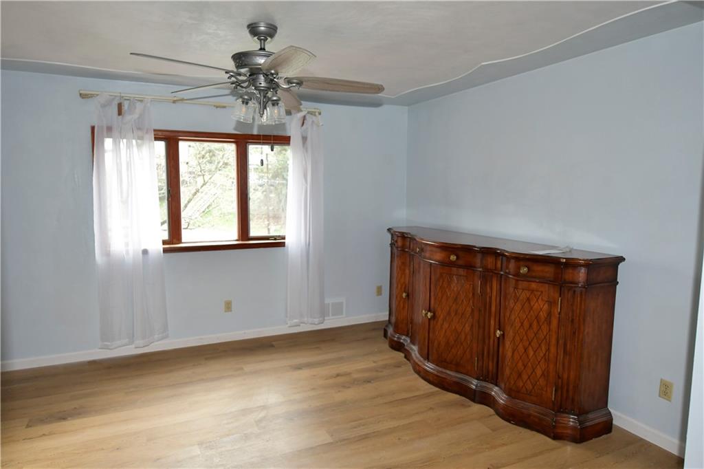 314 Pointview Road Pittsburgh, PA 15227 - Photo 6 of 31