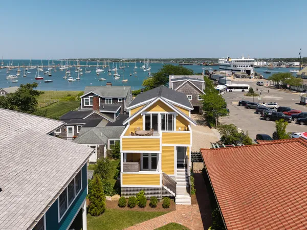 $1,625,000 | 26 Union Street, Unit 7, Vineyard Haven, MA 02568