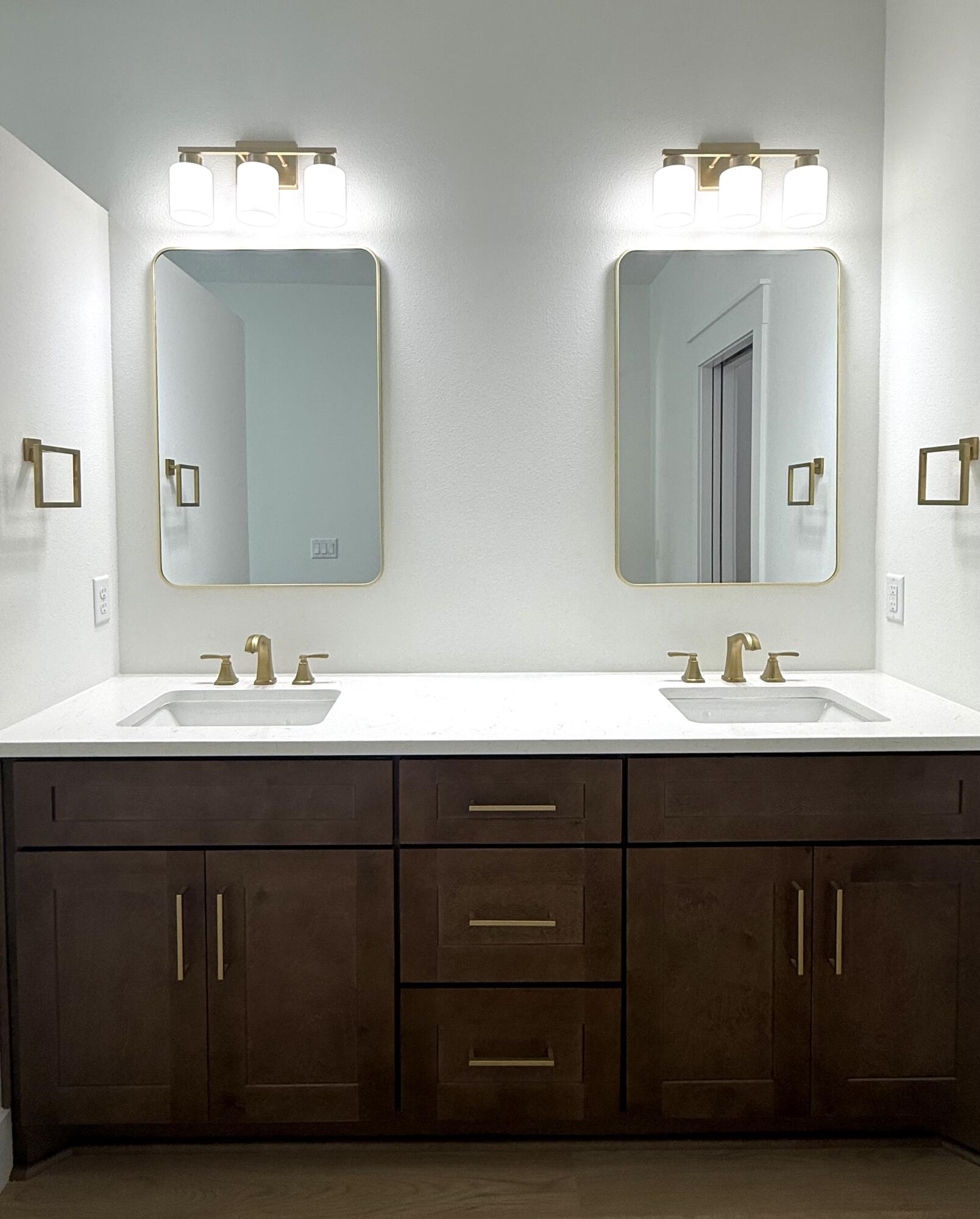 7713 Sandstone Street Navarre, FL 32566 - Photo 72 of 86 IMG_8428