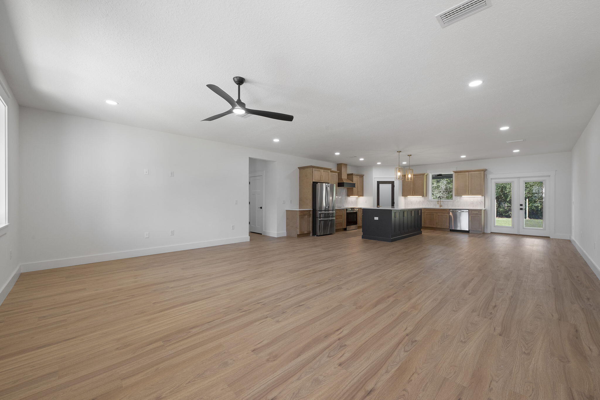 7713 Sandstone Street Navarre, FL 32566 - Photo 10 of 86 Similar build that just closed