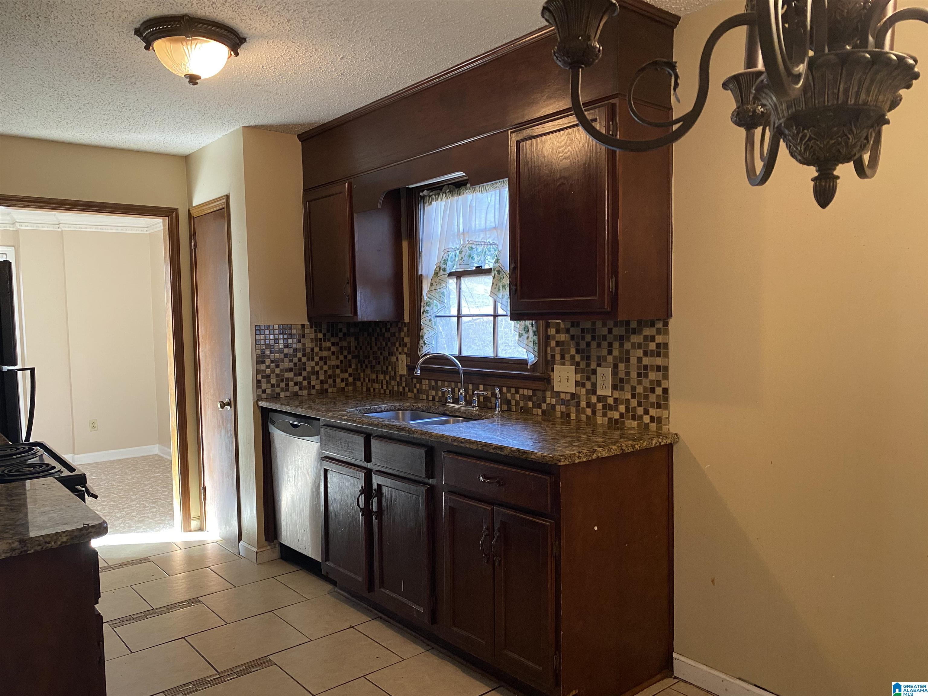 23 Shades Crest Road Birmingham, AL 35226 - Photo 7 of 26