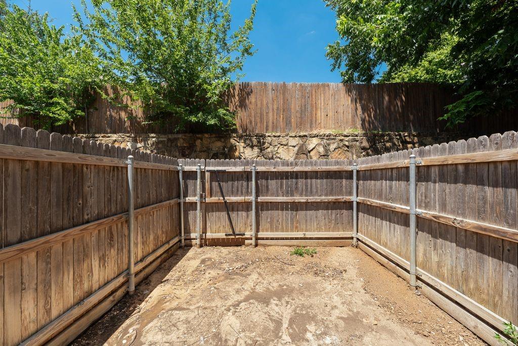 28 Abbey Road Euless, TX 76039 - Photo 19 of 19 Gallery Image 19
