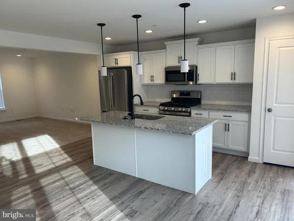 $2,250 | 8177 Lenker Drive, Unit 2604, Harrisburg, PA 17112