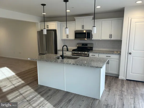 $2,250 | 8177 Lenker Drive, Unit 2604, Harrisburg, PA 17112