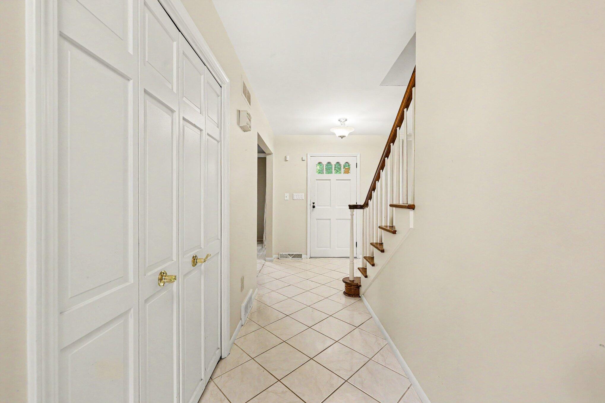 1337 Badgley Road Jackson, MI 49203 - Photo 3 of 43 003_file_7126