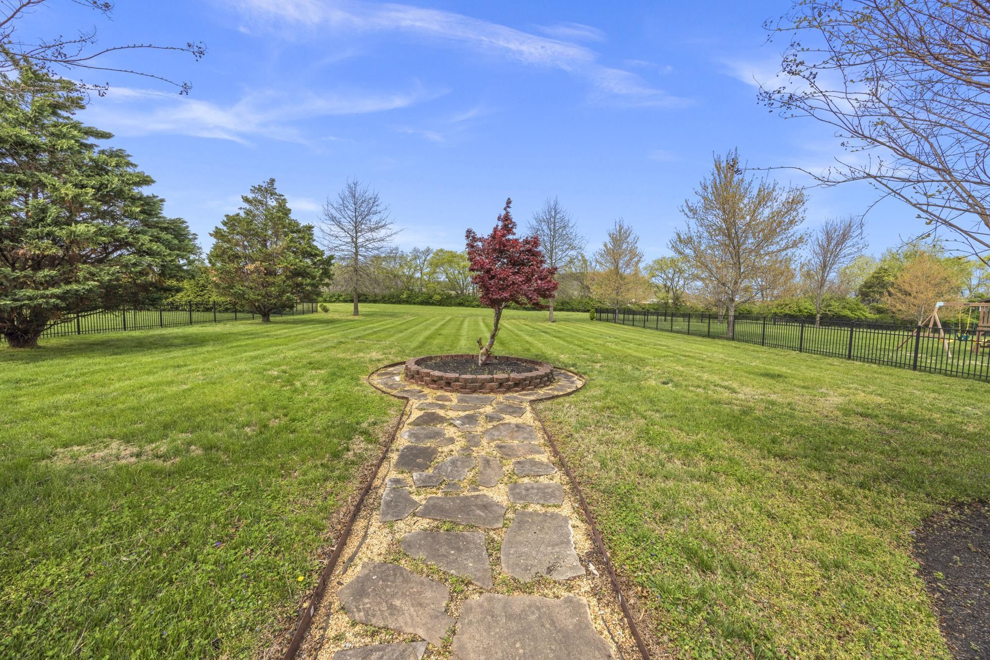 113 Nogs Garden Gallatin, TN 37066 - Photo 33 of 36