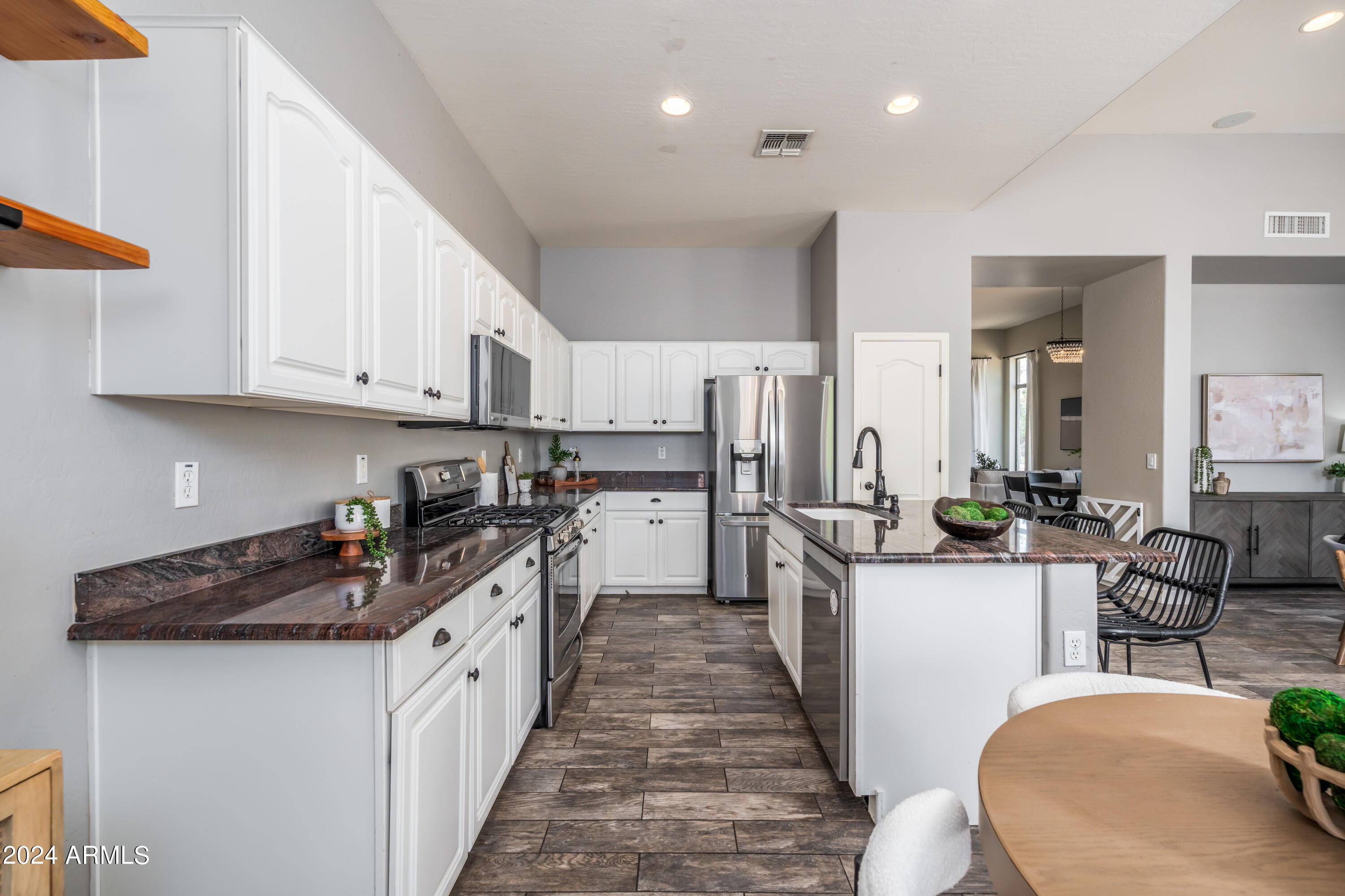 4024 East Reins Road Gilbert, AZ 85297 - Photo 13 of 85 3f