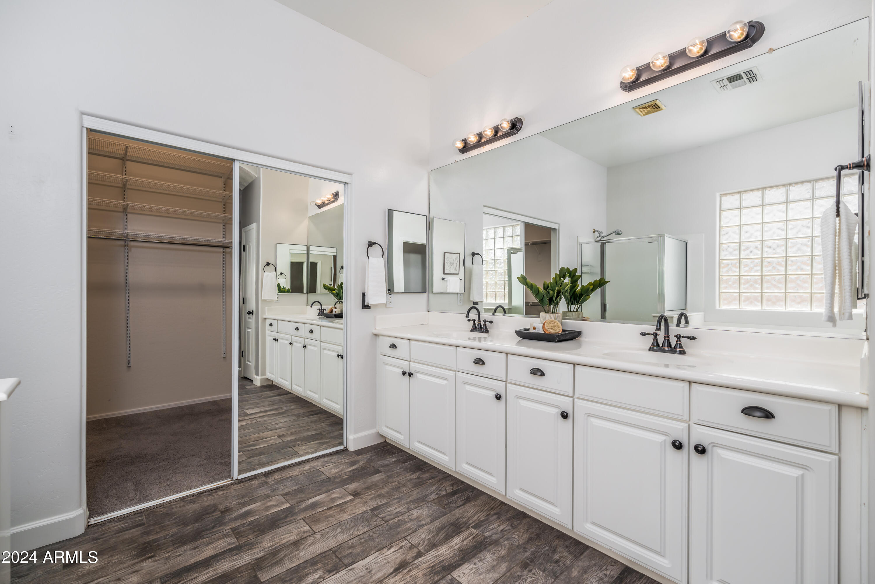 4024 East Reins Road Gilbert, AZ 85297 - Photo 22 of 85 5e primary bathroom