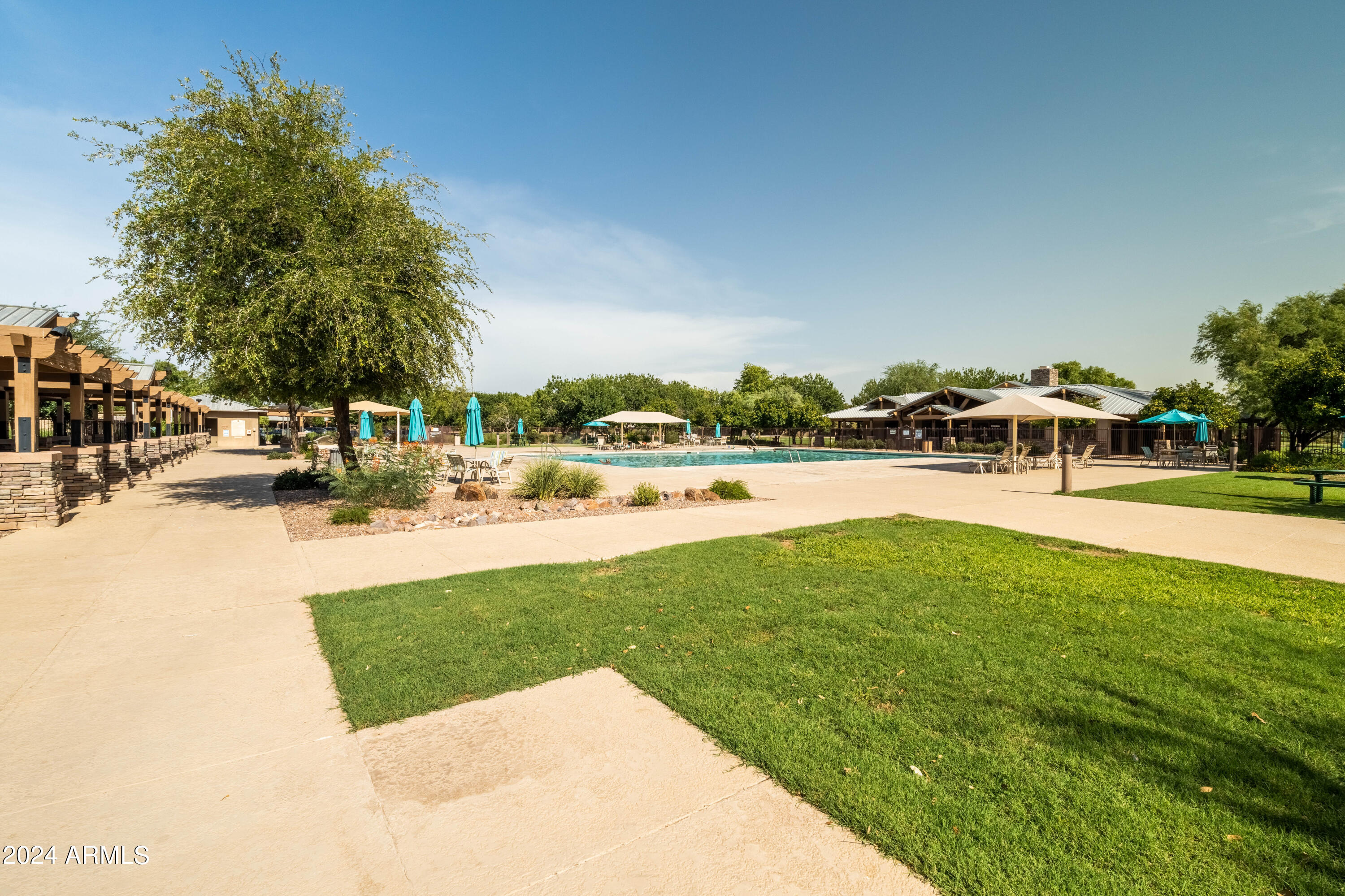 4024 East Reins Road Gilbert, AZ 85297 - Photo 72 of 85 Ranch House 8 Pool