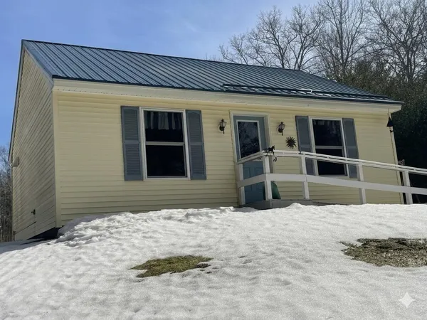$299,000 | 50 Highway 129, South Bristol, ME 04573