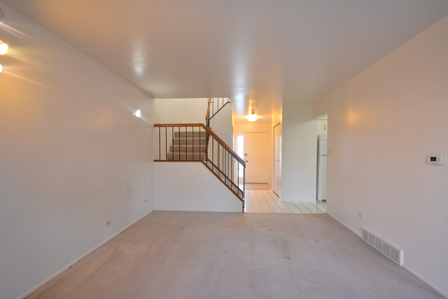 640 Ash Lane, Unit 640 Wheeling, IL 60090 - Photo 9 of 24