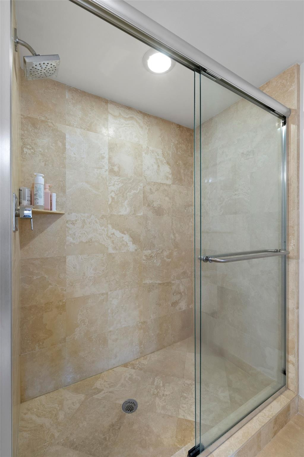 99 Southeast Mizner Boulevard, Unit 403 Boca Raton, FL 33432 - Photo 18 of 28 Photo 18