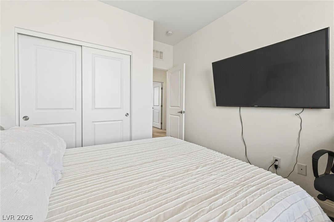 9839 Poplar Point Court Las Vegas, NV 89178 - Photo 18 of 33