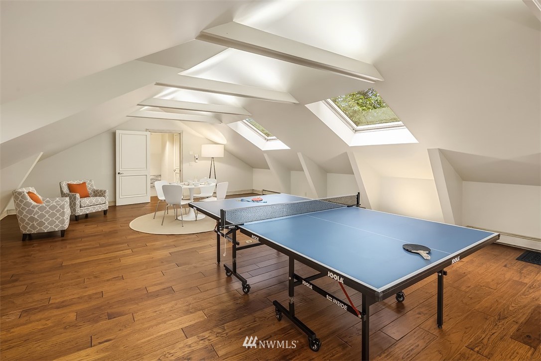 3432 Hunts Point Road Hunts Point, WA 98004 - Photo 24 of 39