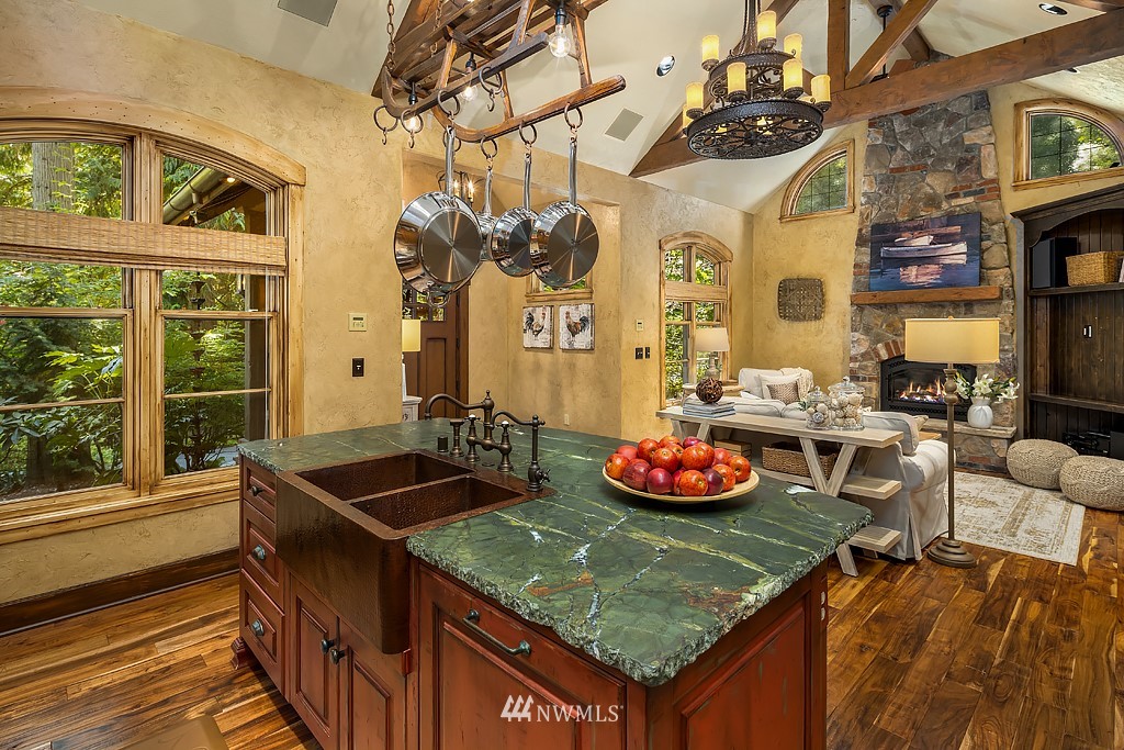 3432 Hunts Point Road Hunts Point, WA 98004 - Photo 29 of 39