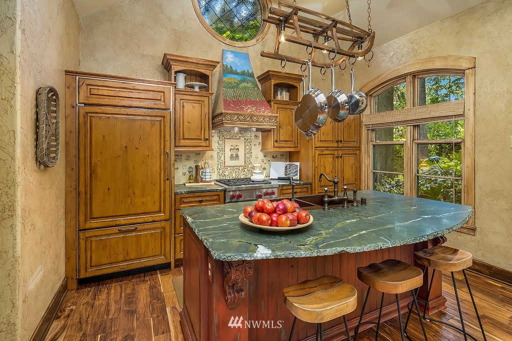 3432 Hunts Point Road Hunts Point, WA 98004 - Photo 30 of 39