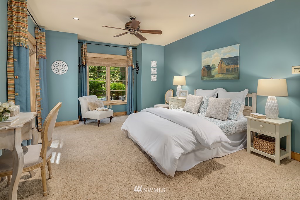 3432 Hunts Point Road Hunts Point, WA 98004 - Photo 31 of 39