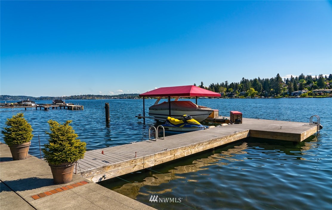 3432 Hunts Point Road Hunts Point, WA 98004 - Photo 33 of 39