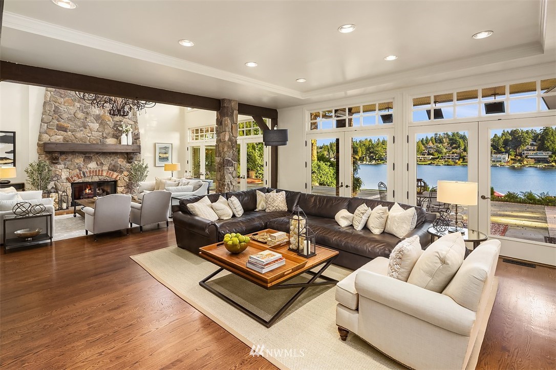 3432 Hunts Point Road Hunts Point, WA 98004 - Photo 10 of 39