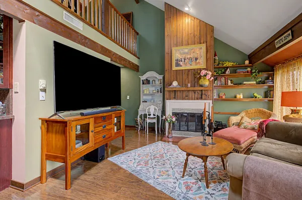 $215,000 | 12 Cedar Bluff Lane, Galena, IL 61036