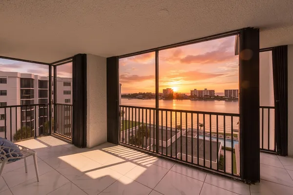 $849,000 | 19800 Sandpointe Bay Drive, Unit 708, Tequesta, FL 33469