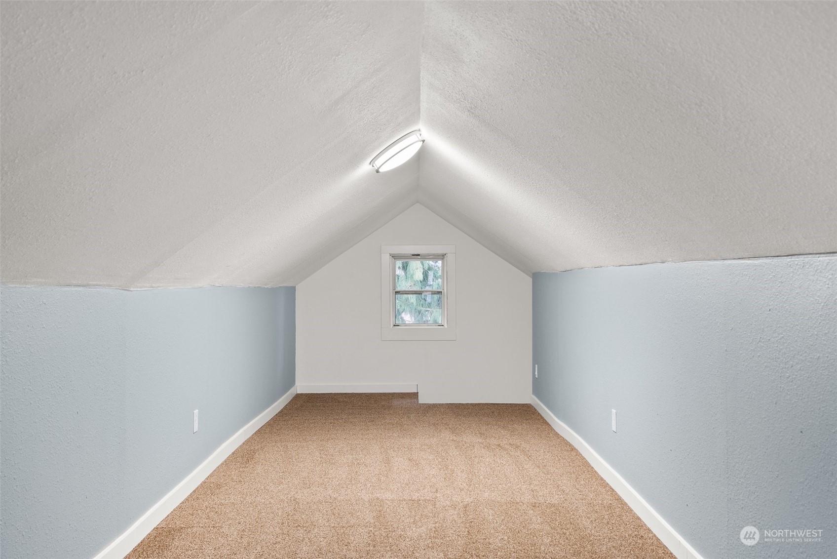 325 East Main Mossyrock, WA 98564 - Photo 15 of 24 an empty room with a window