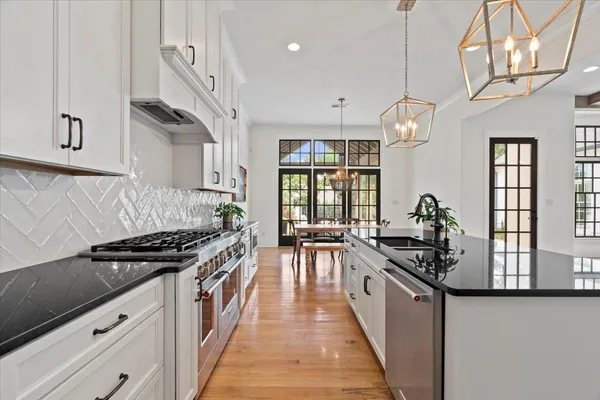 $1,299,000 | 10394 North Duncan Woods Lane, Collierville, TN 38017