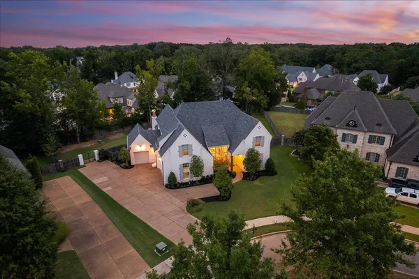 $1,299,000 | 10394 North Duncan Woods Lane, Collierville, TN 38017