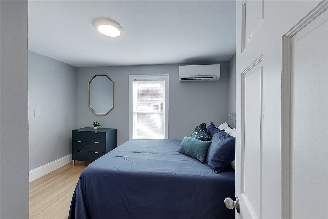 382 Spring Street, Unit 2 Newport, RI 02840 - Photo 12 of 19 Gallery Image 12