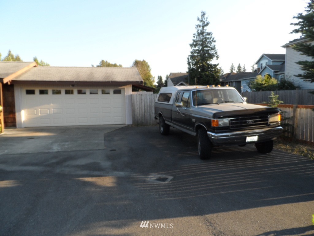4209 Northeast 8th Street Renton, WA 98059 - Photo 2 of 16