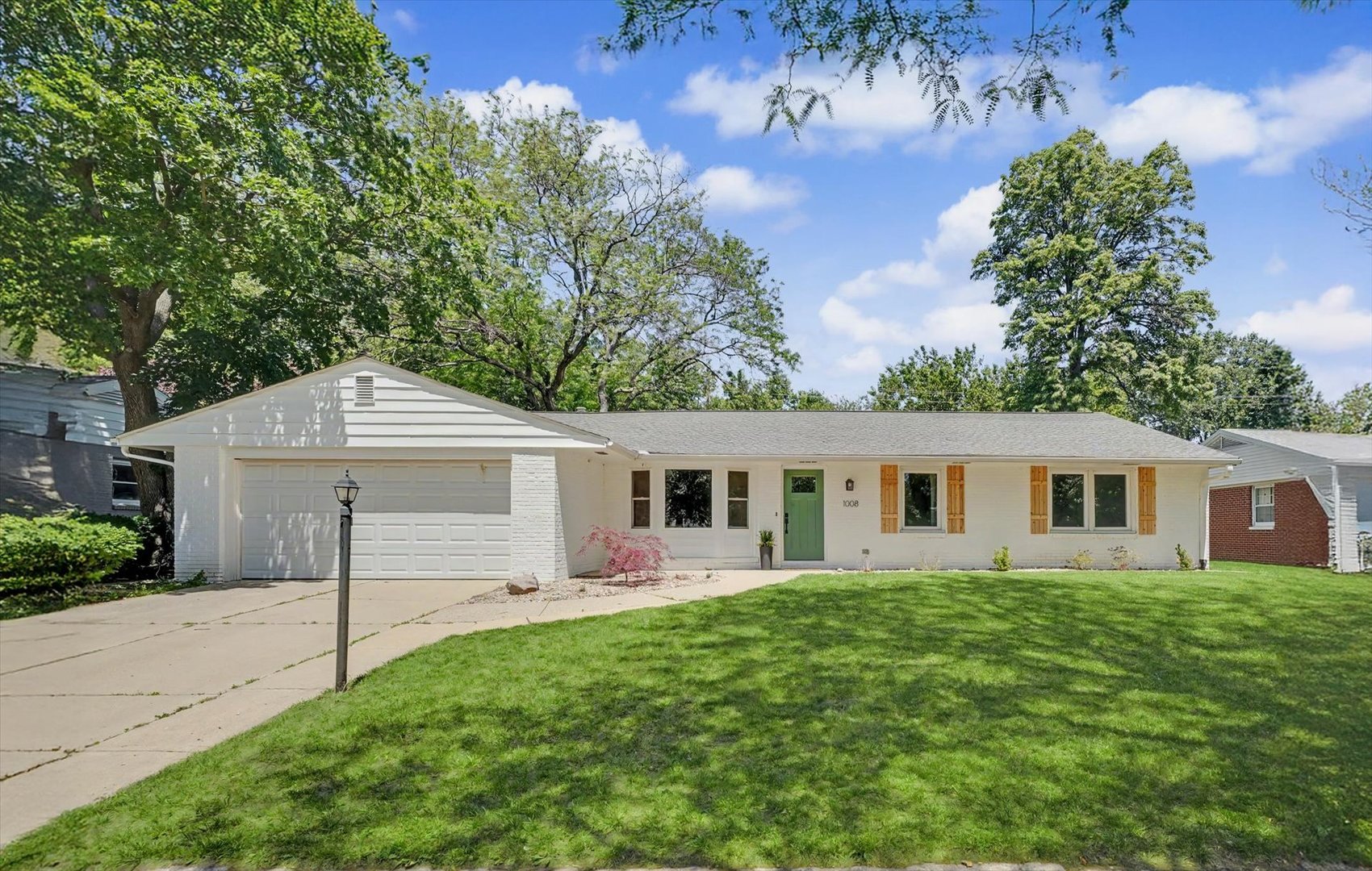 1008 Devonshire Drive Champaign, IL 61821 - Photo 2 of 35