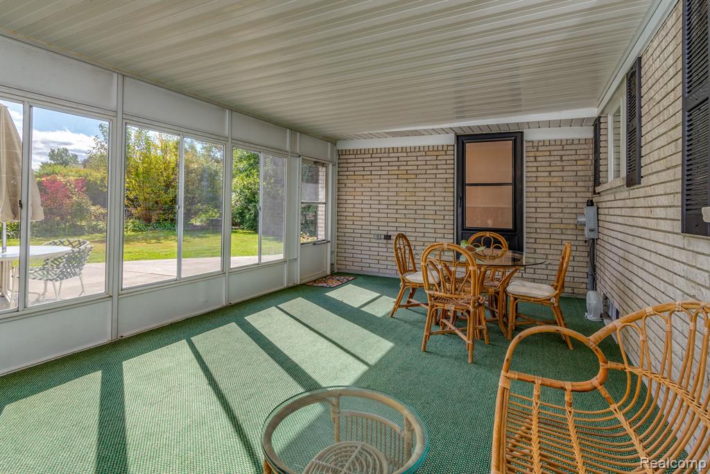 43133 Arlington Road Canton, MI 48187 - Photo 19 of 37
