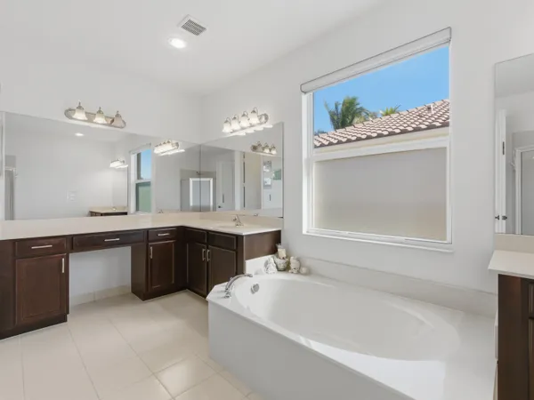 $925,000 | 8228 Triana Point Avenue, Boynton Beach, FL 33473