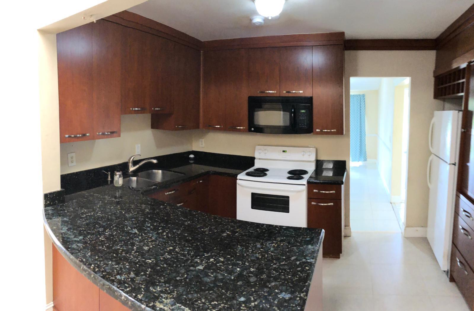 9783 Sandalfoot Boulevard Boca Raton, FL 33428 - Photo 2 of 11 72454932-6a47-4dc8-80ab-e2cb81947176