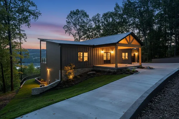 $1,395,000 | 315 Browbend Drive, Guild, TN 37340