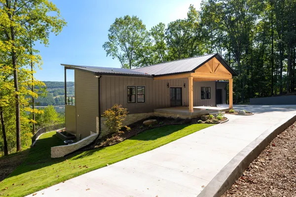 $1,395,000 | 315 Browbend Drive, Guild, TN 37340