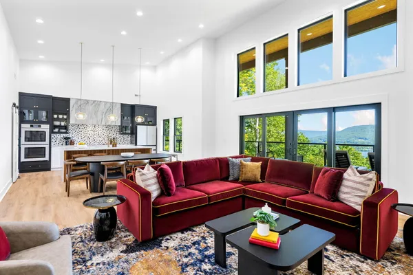 $1,395,000 | 315 Browbend Drive, Guild, TN 37340
