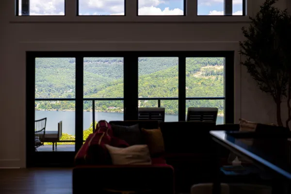 $1,395,000 | 315 Browbend Drive, Guild, TN 37340