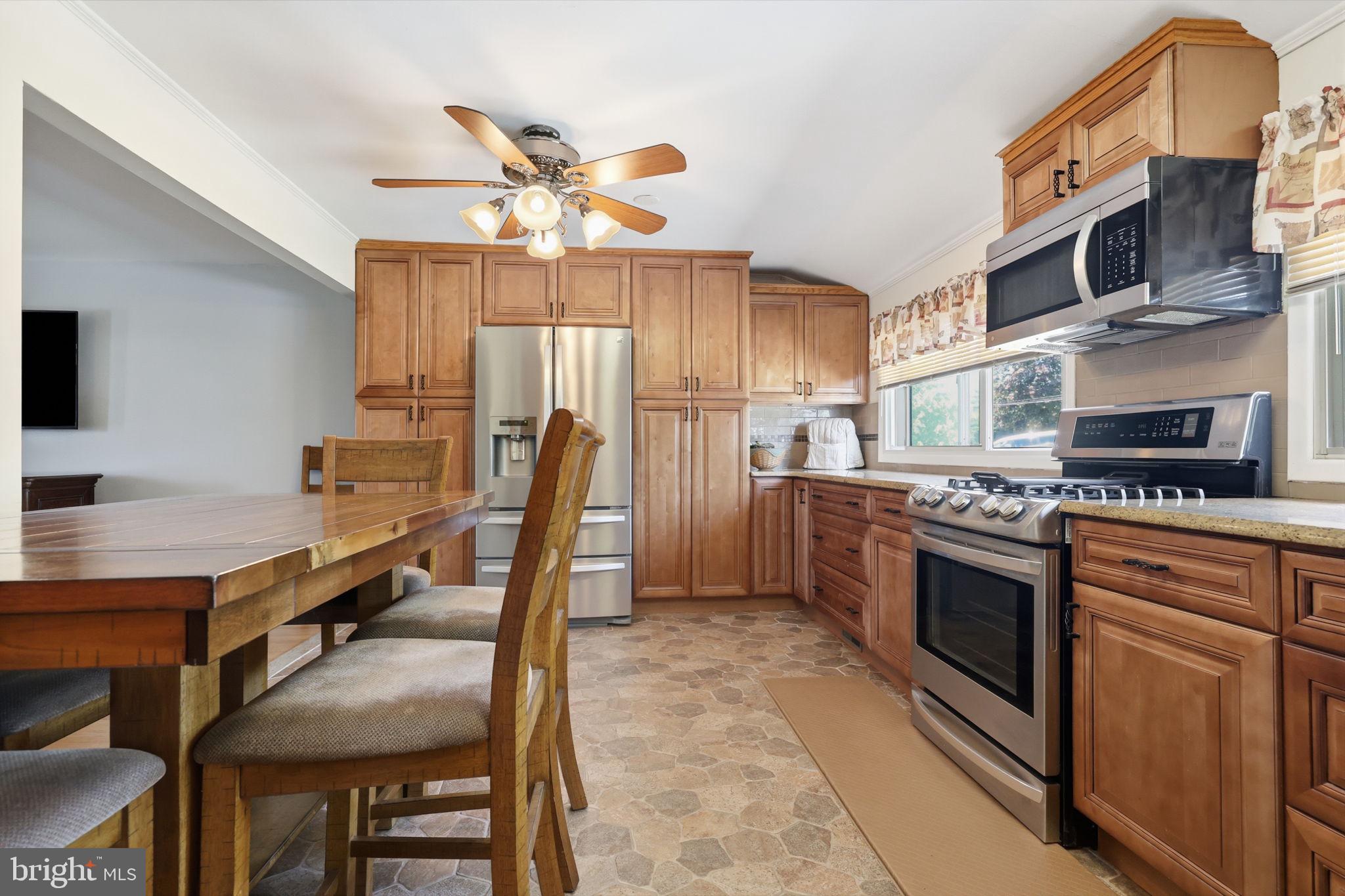 1320 Nevarc Road Warminster, PA 18974 - Photo 11 of 34