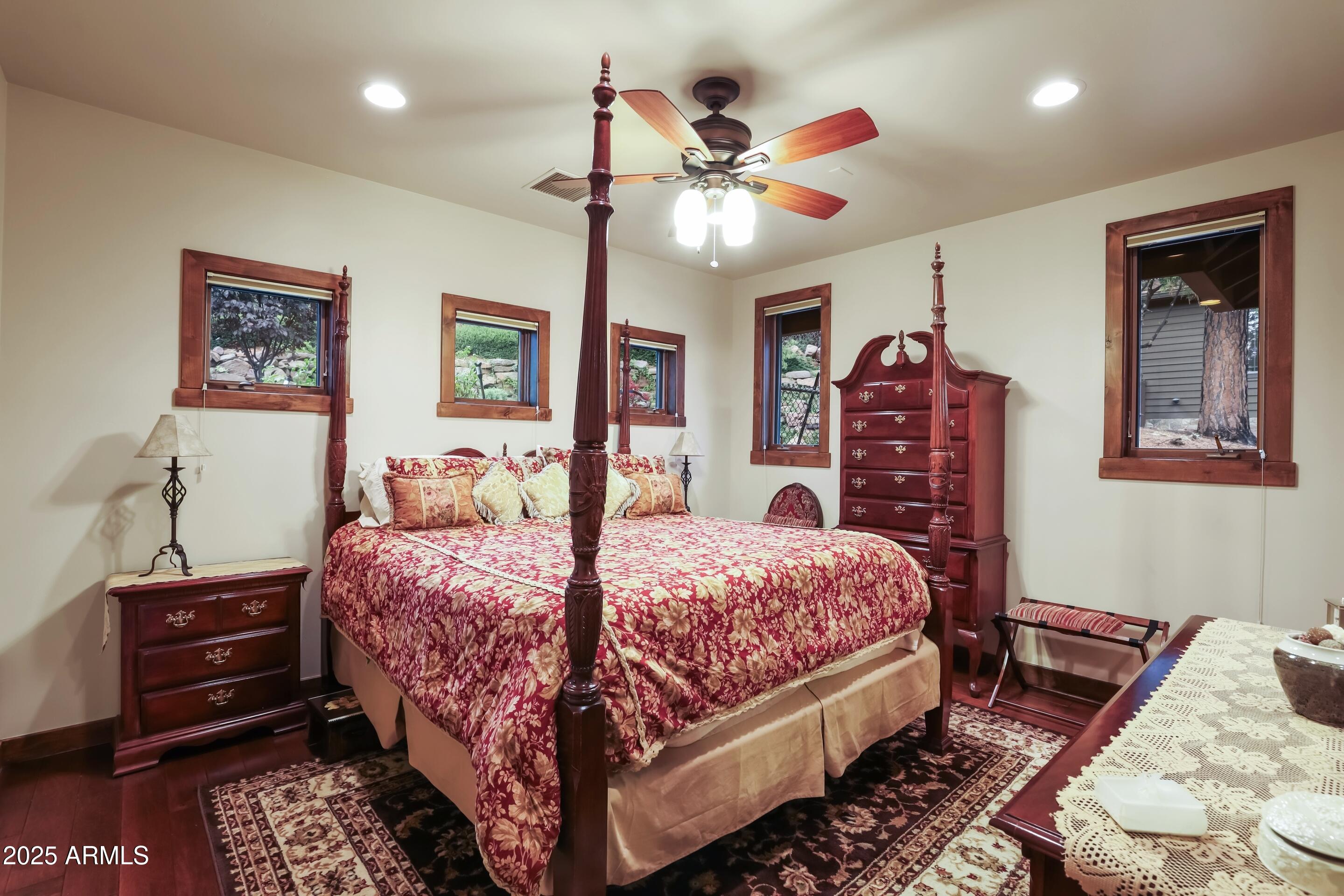 2307 East Grapevine Drive Payson, AZ 85541 - Photo 22 of 40 a bedroom with a bed and a dresser