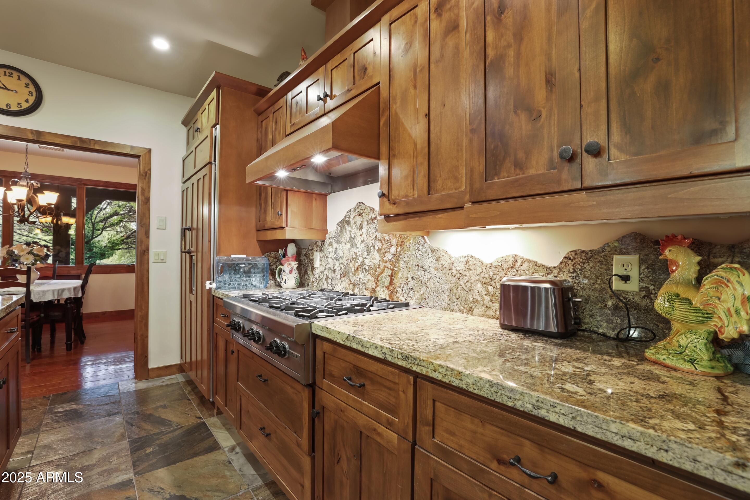 2307 East Grapevine Drive Payson, AZ 85541 - Photo 9 of 40 a kitchen with sink and cabinets